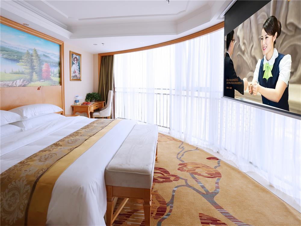 Vienna International Hotel Yantai Changjiang Road Xingyi Square Branch Luaran gambar