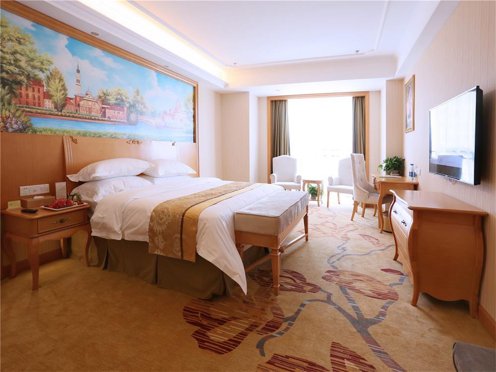 Vienna International Hotel Yantai Changjiang Road Xingyi Square Branch Luaran gambar