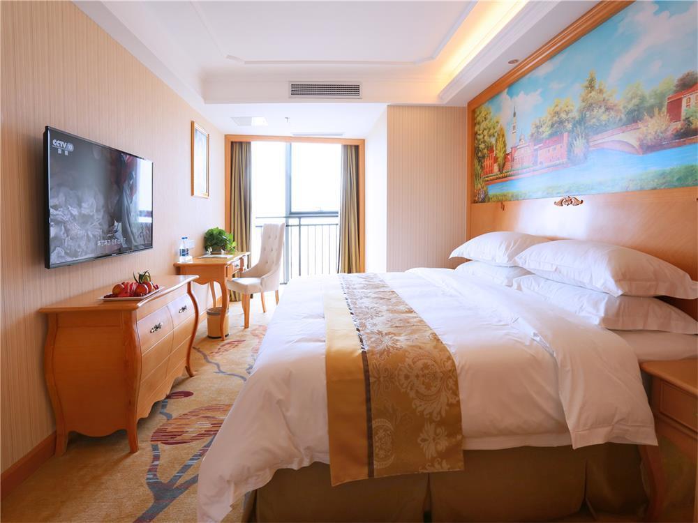 Vienna International Hotel Yantai Changjiang Road Xingyi Square Branch Luaran gambar
